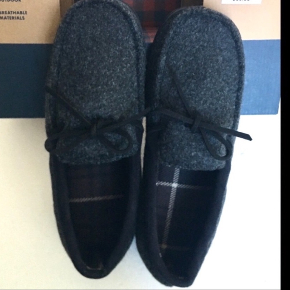 NWT Dear Foams Indoor/Outdoor Slip-on Shoes - Picture 1 of 5